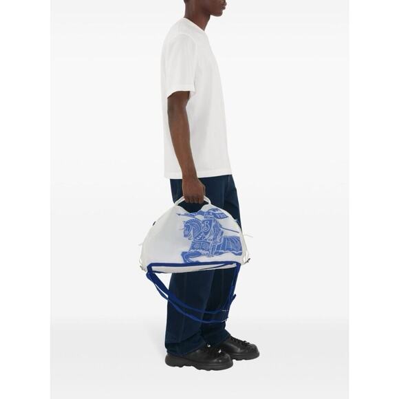 Burberry Ekd Logo Light Weight Medium NWT W Dustbag. Authentic - Picture 2 of 9